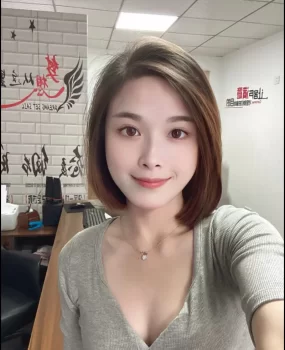 居家闷骚少妇渴望被滋润