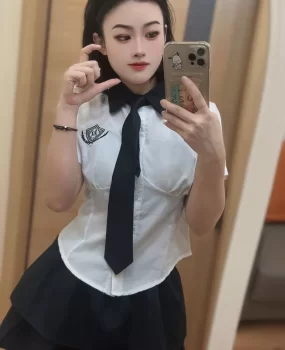 四川绵阳小美女