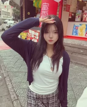 高中清纯学生妹兼职