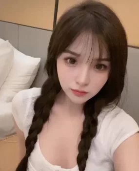 新人舞蹈生上下粉嫩