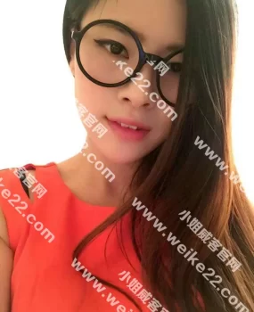 身材不错，人长的也漂亮，就是胸不大