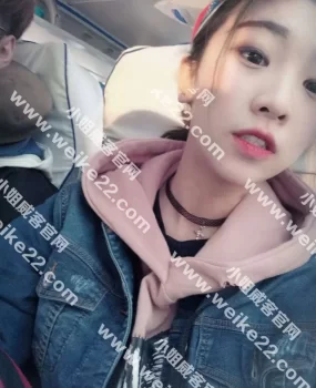 99年刚下海的活力小美女