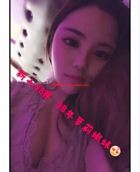 好多小姐姐的店