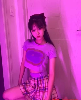 19岁清纯小妹艹的走不了路