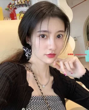 西安苗条小姐姐，可以解锁各种姿势