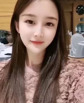 广东深圳小妹渔网黑丝小野猫骚气嫩穴满足你的各种需要